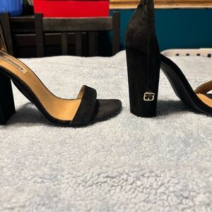 Steve Madden Elegant Black Block Heels